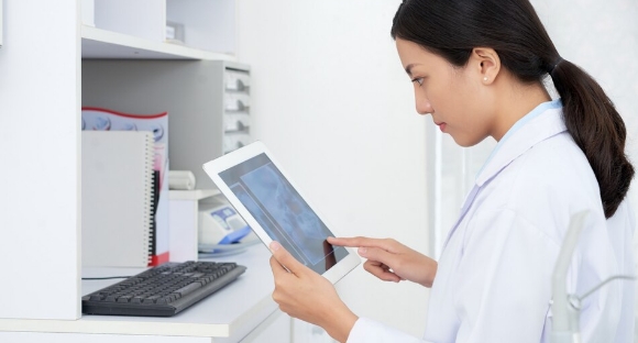 Real-Time Hospital Rounding Sheets Features